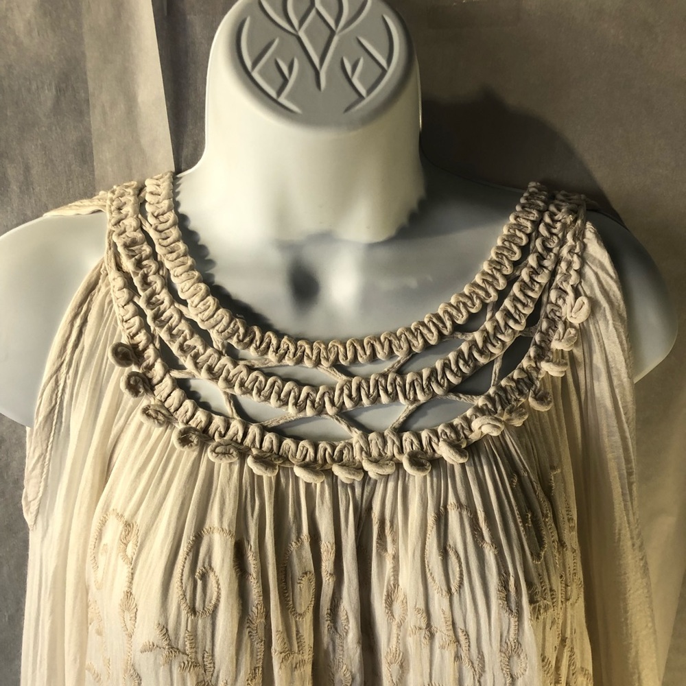Le Marias gypsy split shoulder blouse size medium made in Italy